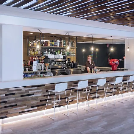 普里斯登酒店 酒店