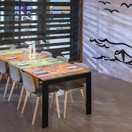 普里斯登酒店 3*