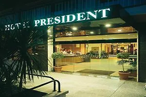 호텔 President